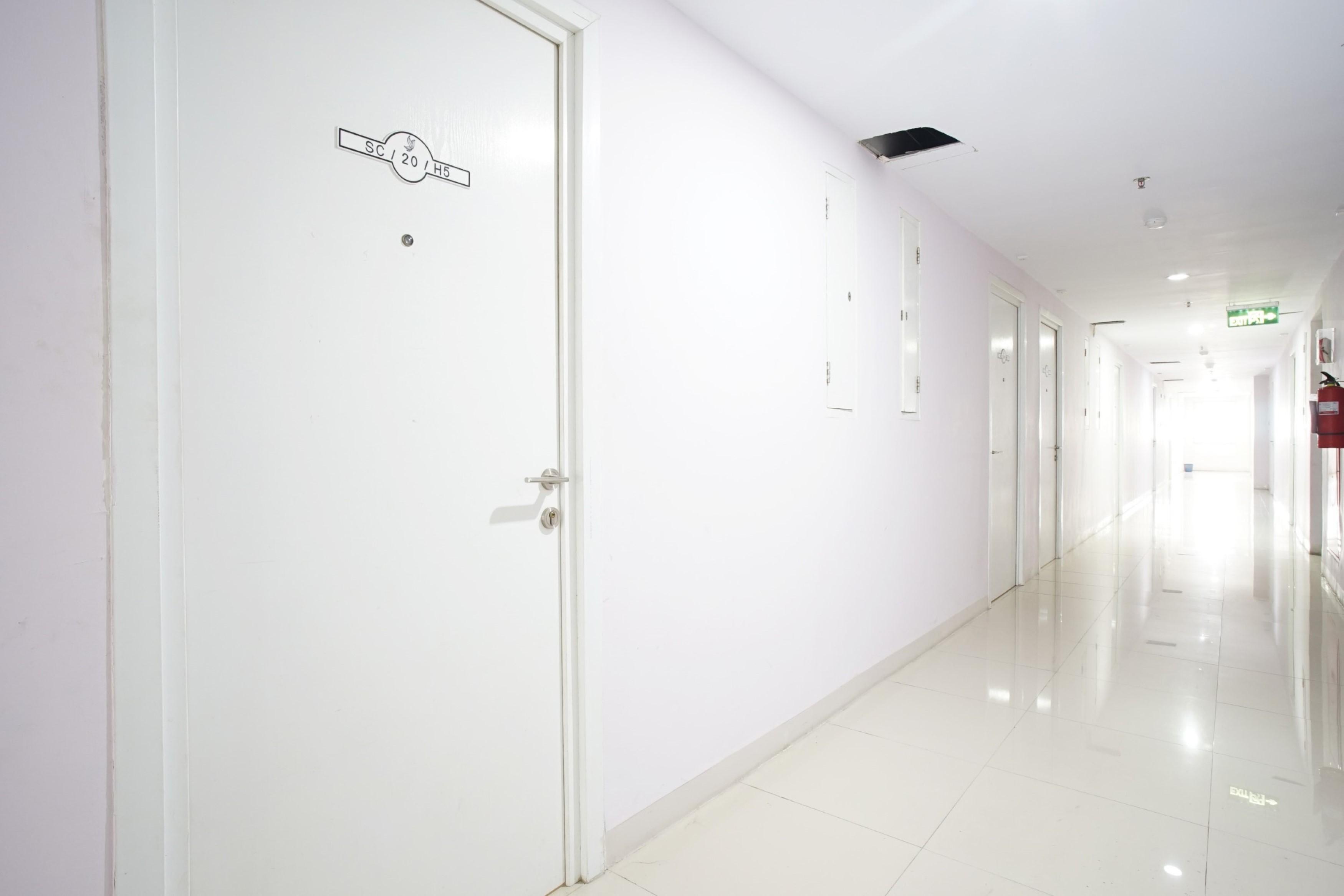 Green Pramuka Apartement By Vici Yakarta Exterior foto